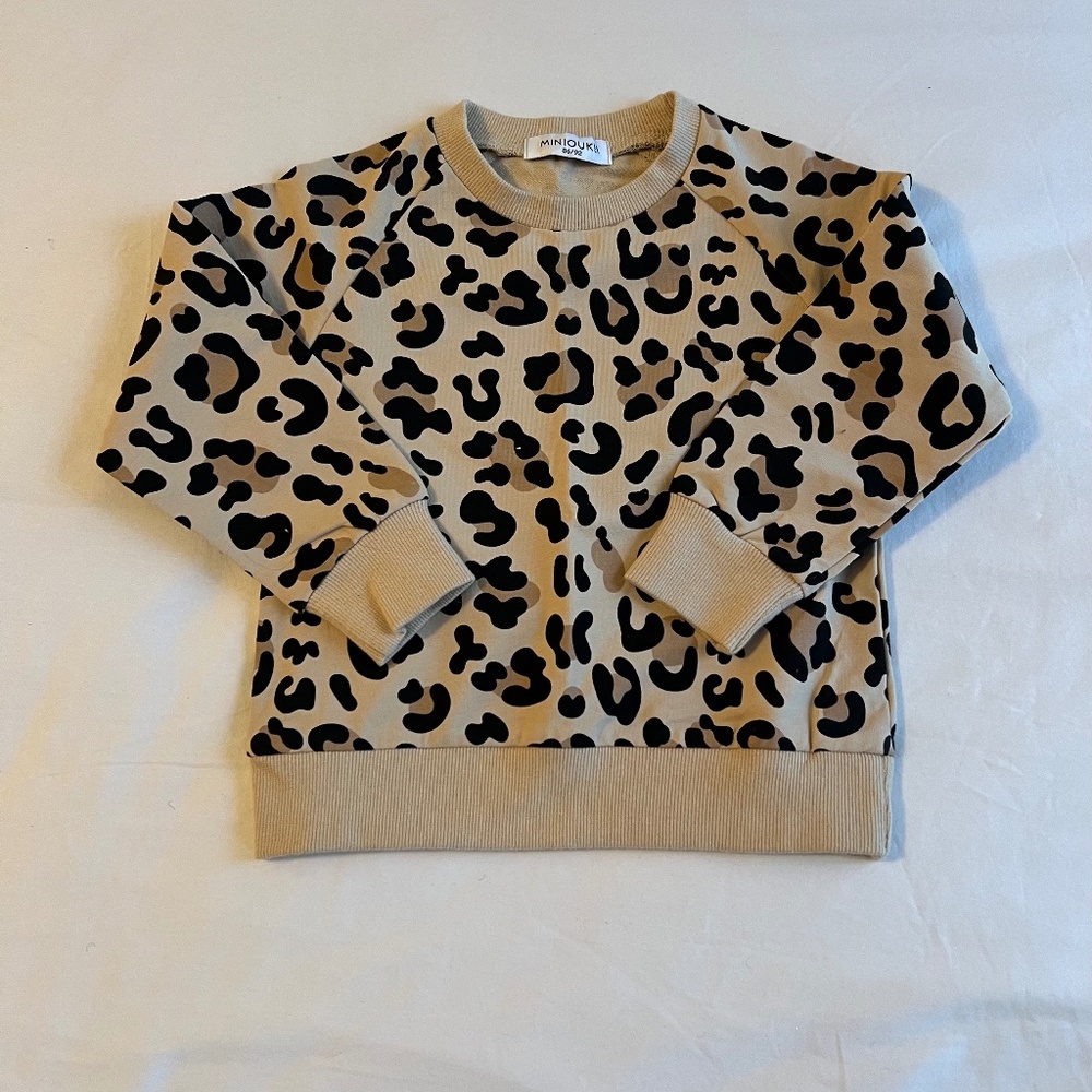 Leopard print top